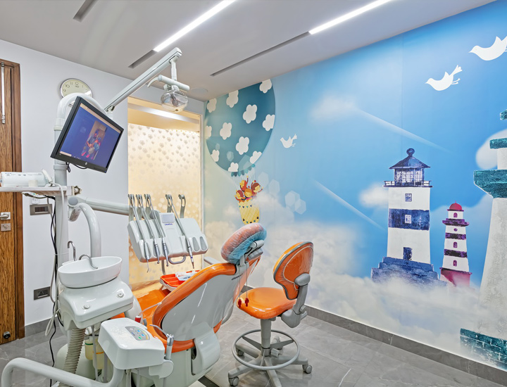 Modern dental equipment and technology at Kamala Dental Care